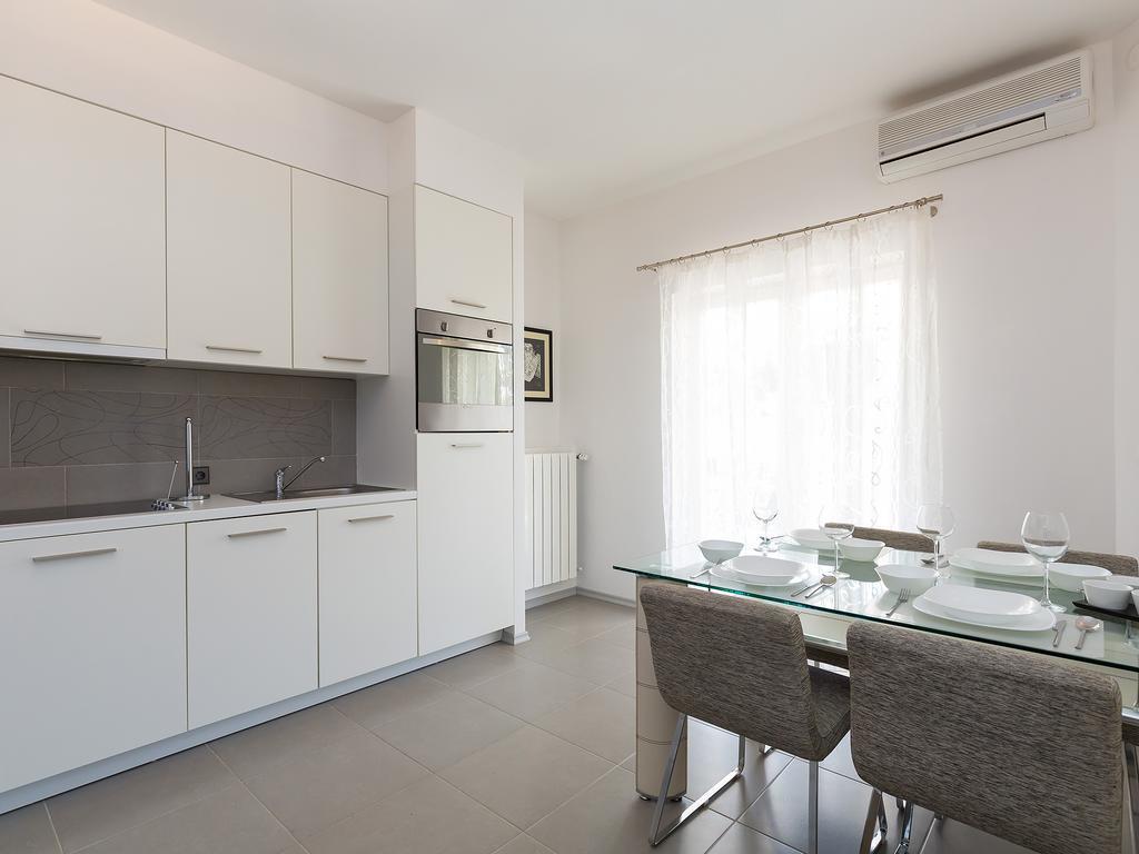 Apartments Gala Пореч Екстериор снимка